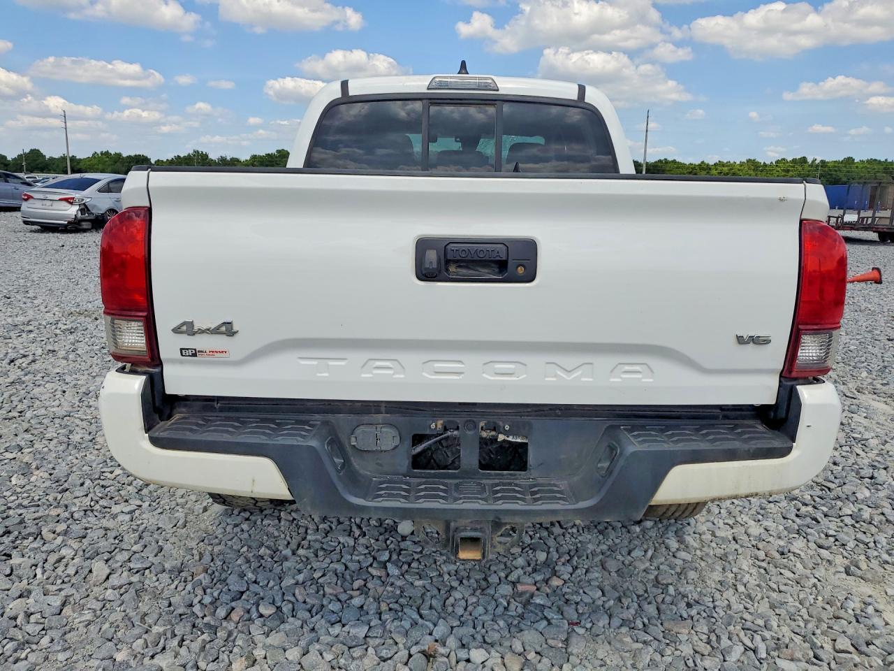 2023 Toyota Tacoma Sr V6 - Image 6