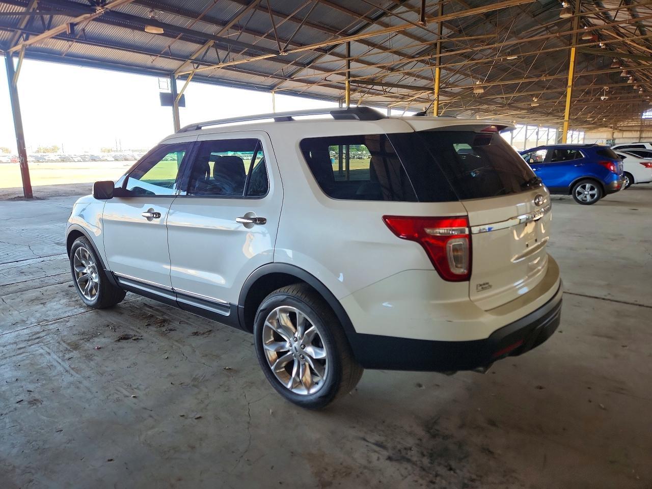 2013 Ford Explorer Limited - Image 2