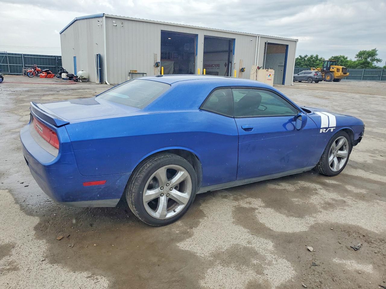 2012 Dodge Challenger R - Image 3