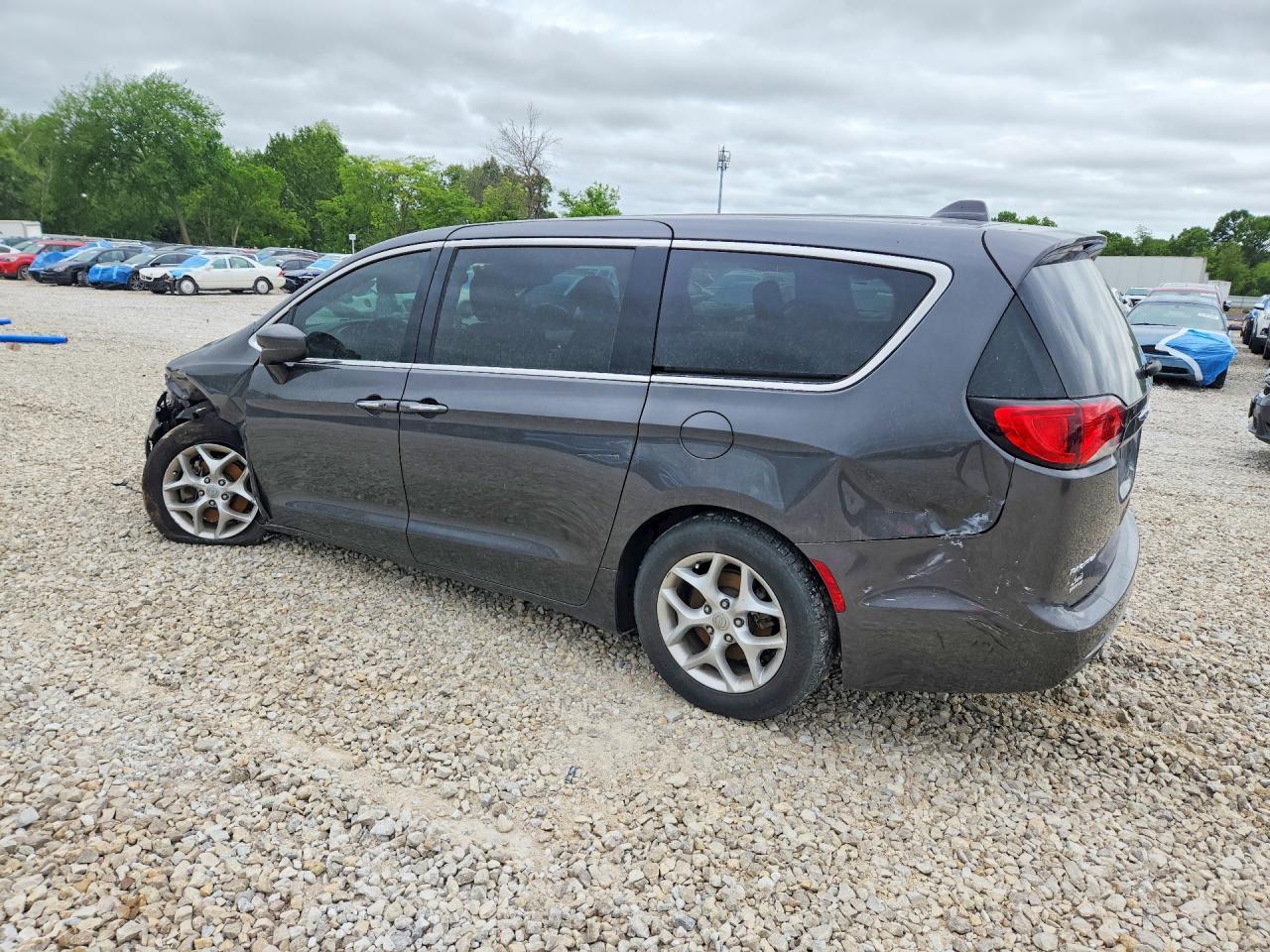 2018 Chrysler Pacifica Touring Plus - Image 2