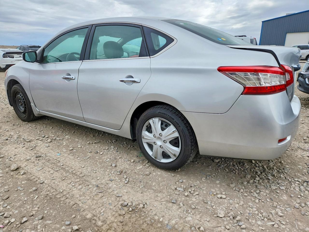 2013 Nissan Sentra S - Фото 2