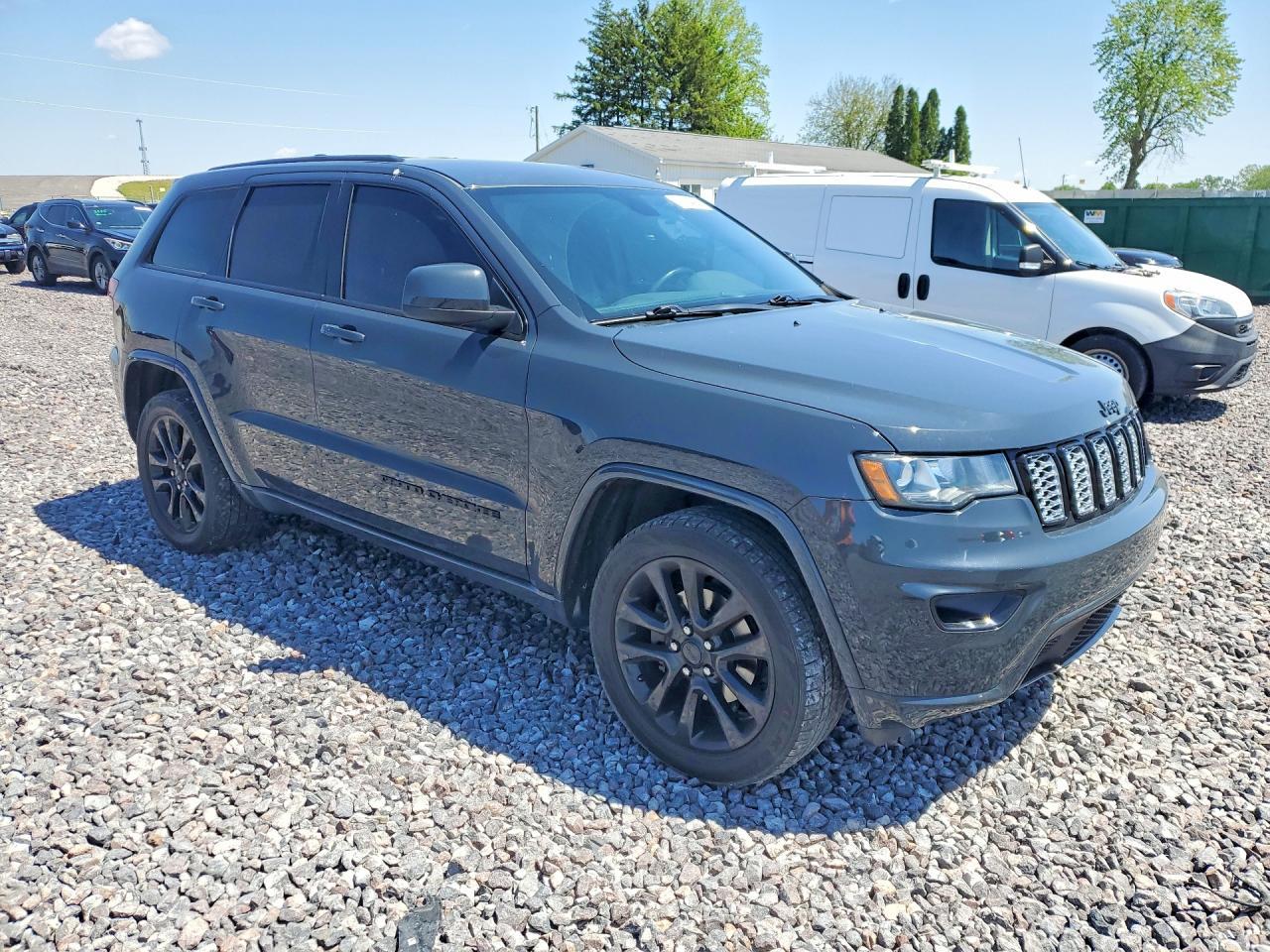 2017 Jeep Grand Cherokee Laredo - Фото 4