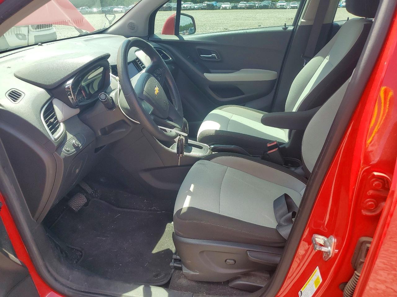 2020 Chevrolet Trax Ls - Image 7