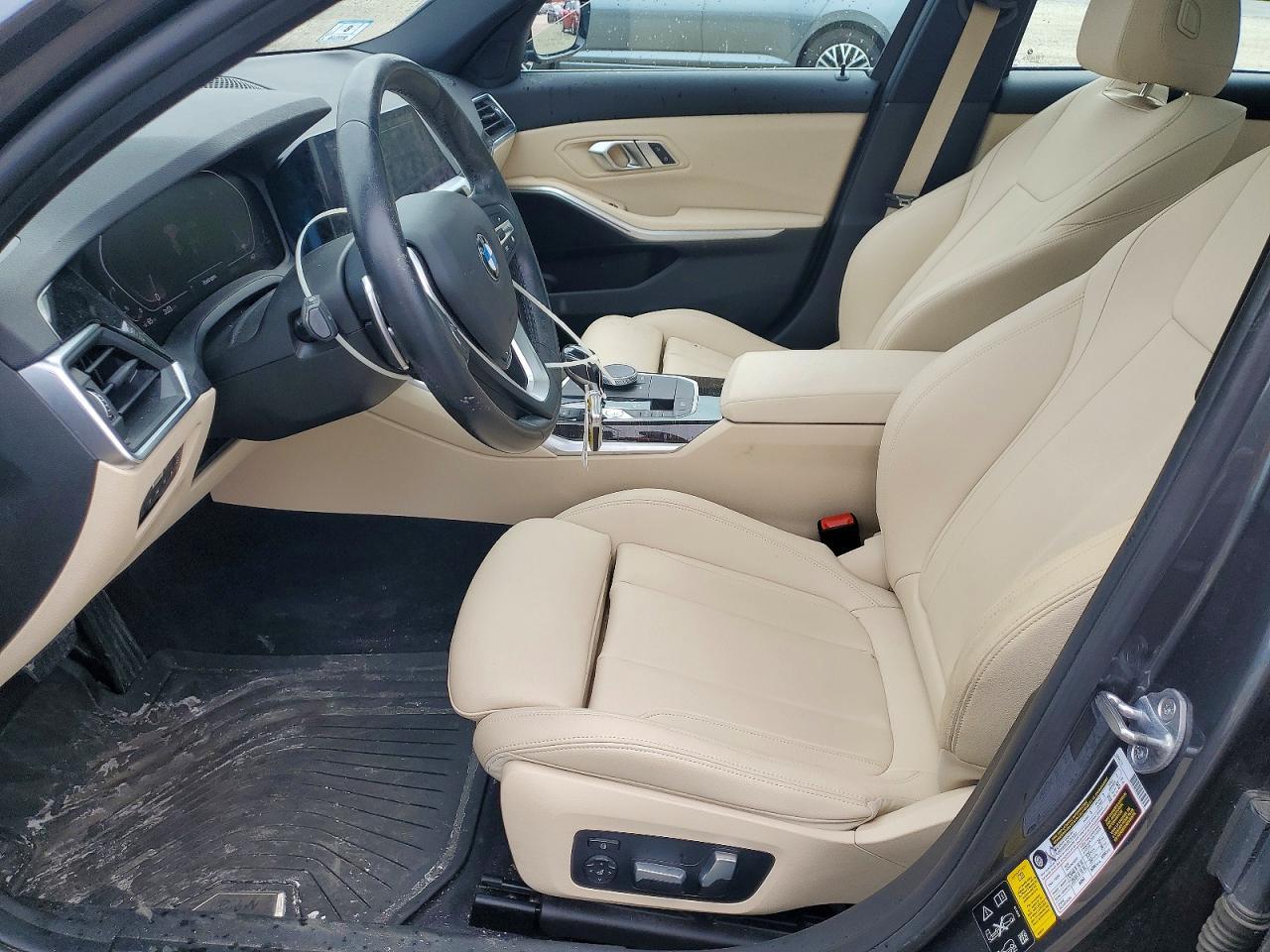 2020 BMW 330Xi - Image 7