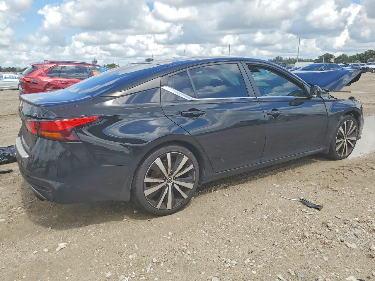 2021 Nissan Altima Sr - Image 3