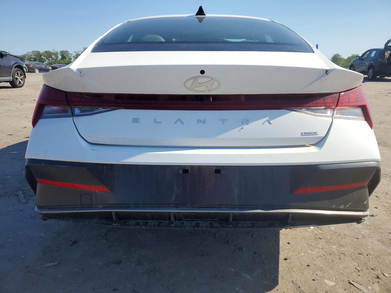 2025 Hyundai Elantra Limited - Фото 6