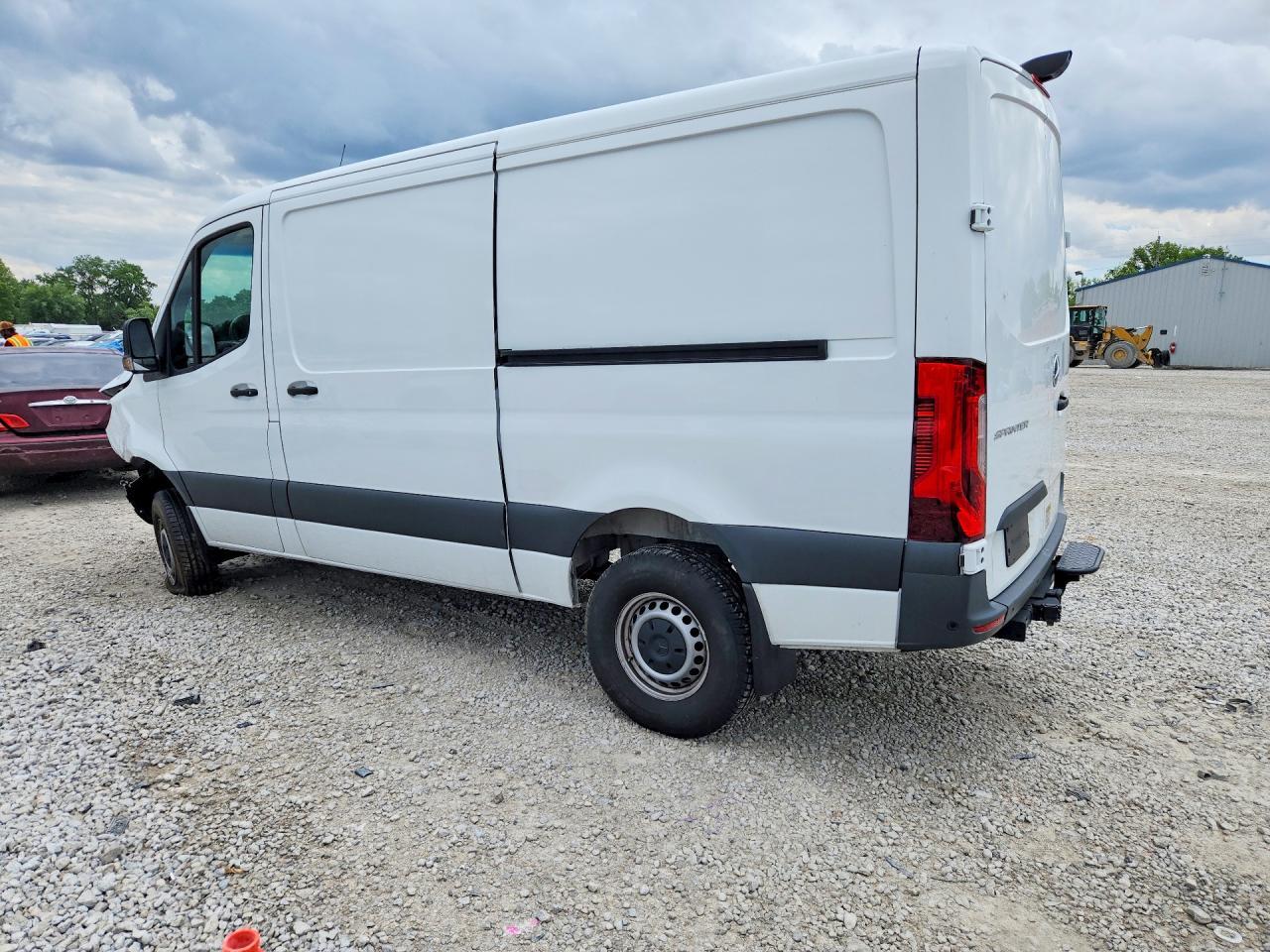 2023 Mercedes Benz Sprinter 2500 Delivery Van - Фото 2