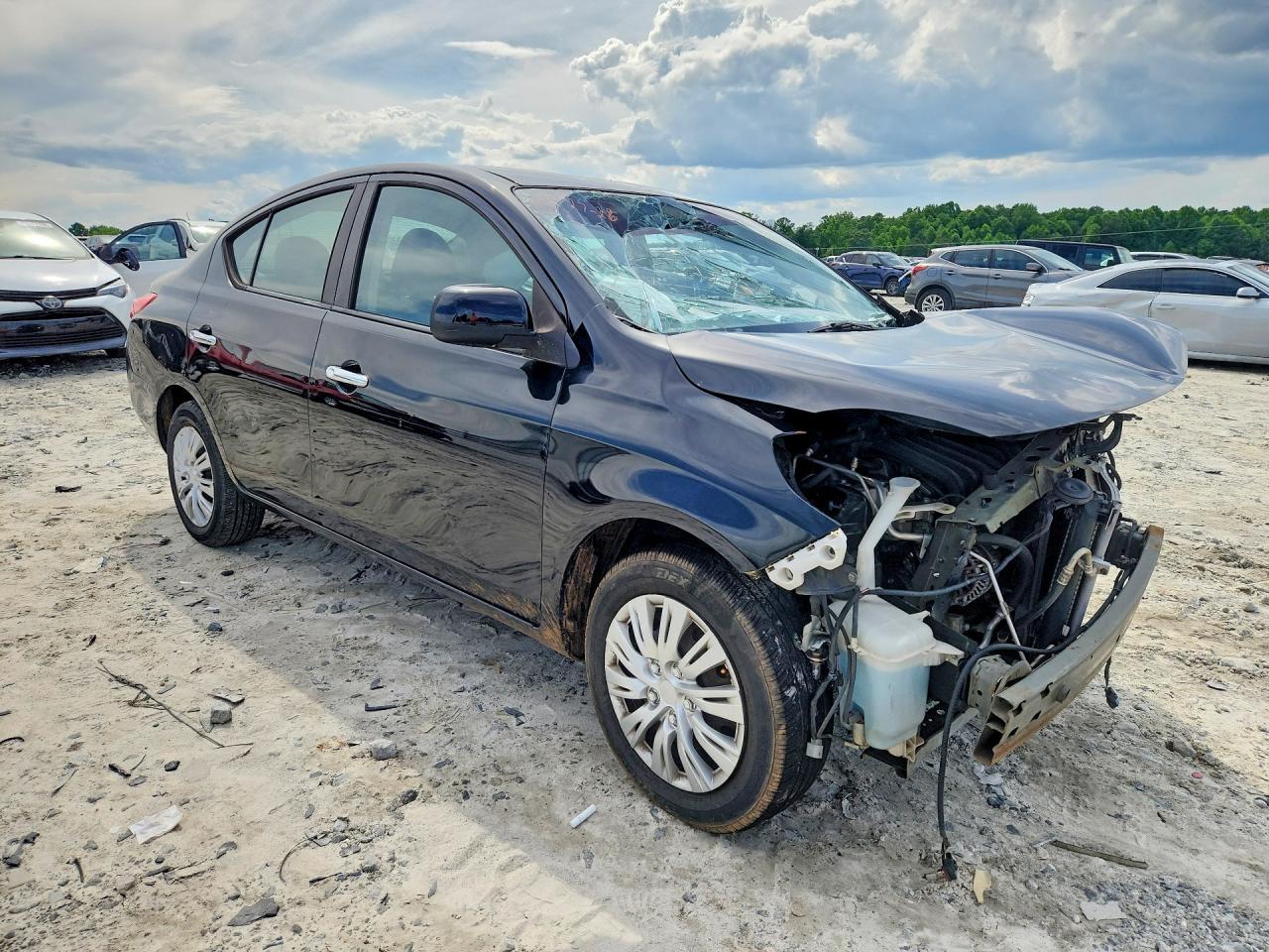 2012 Nissan Versa 1.6 S - Фото 4