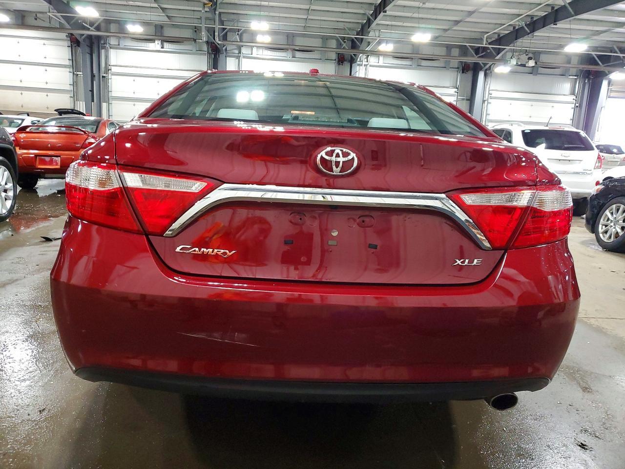 2017 Toyota Camry Xle - Image 6