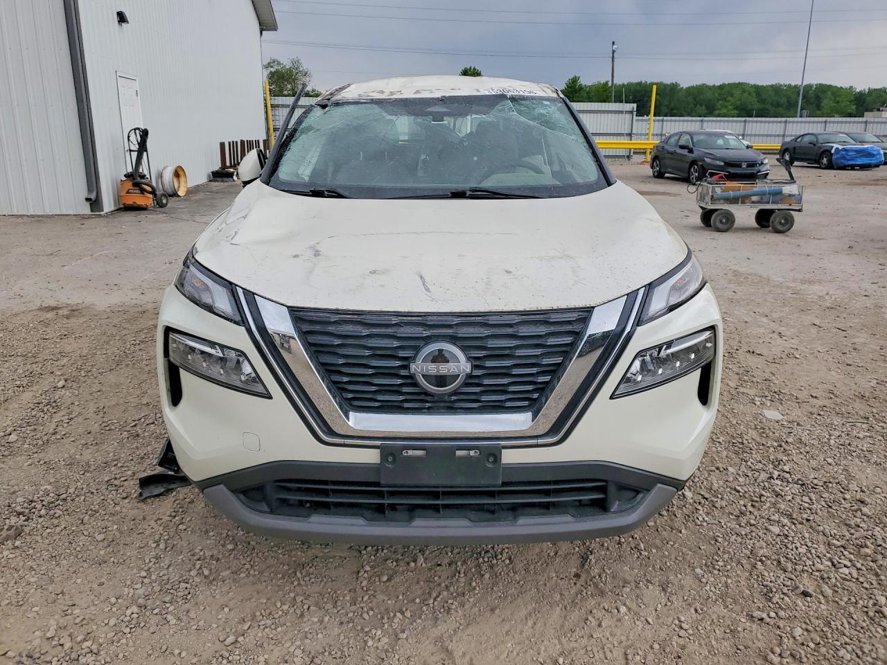 2022 Nissan Rogue Sv - Image 5