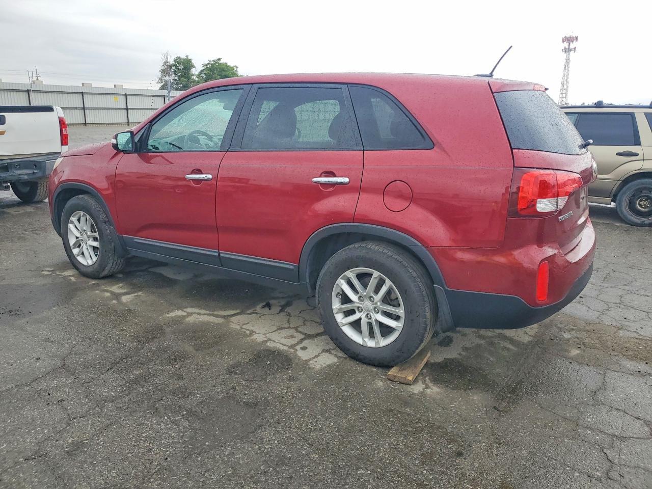 2015 Kia Sorento Lx - Image 2