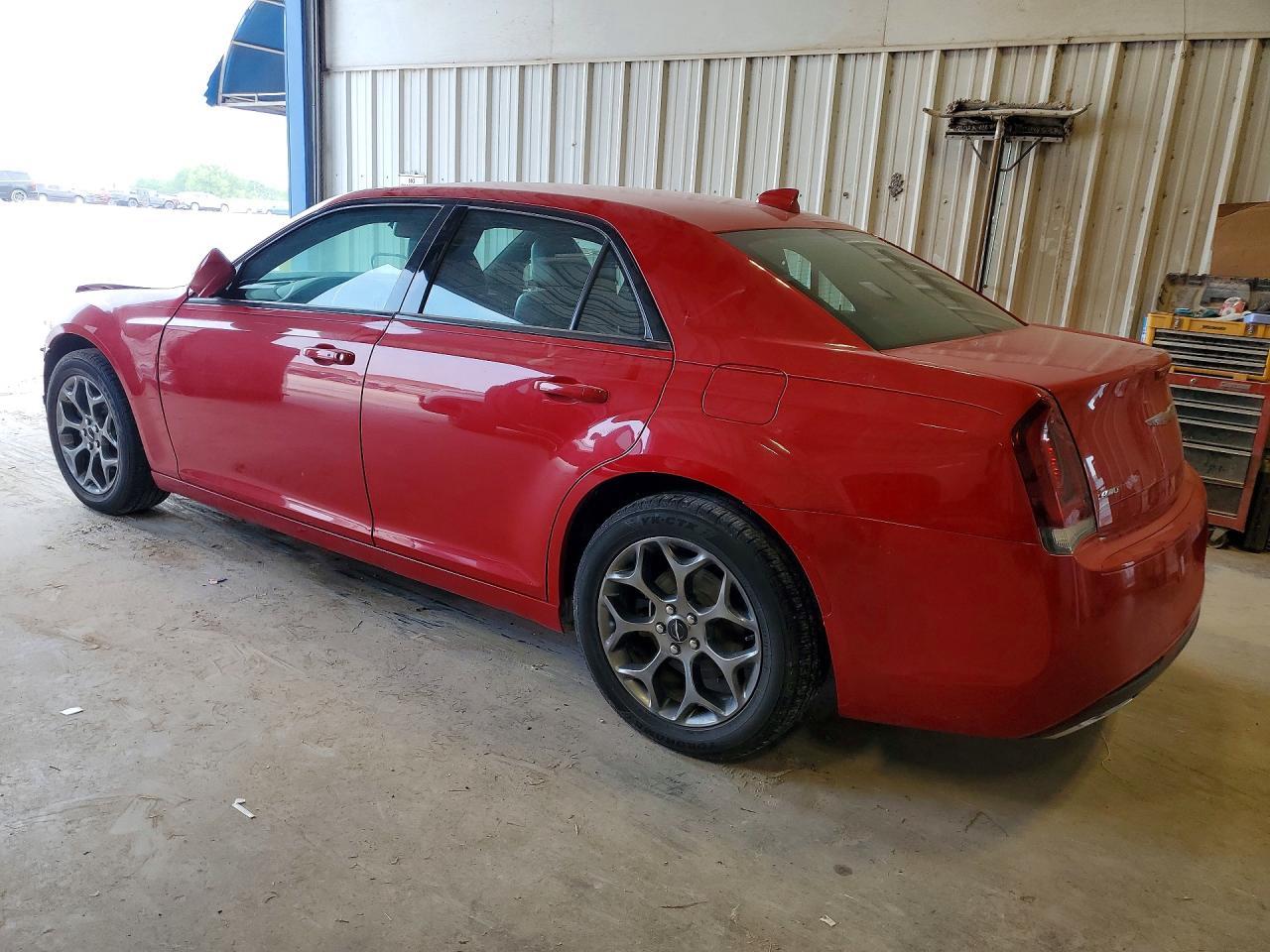 2016 Chrysler 300 S - Фото 2