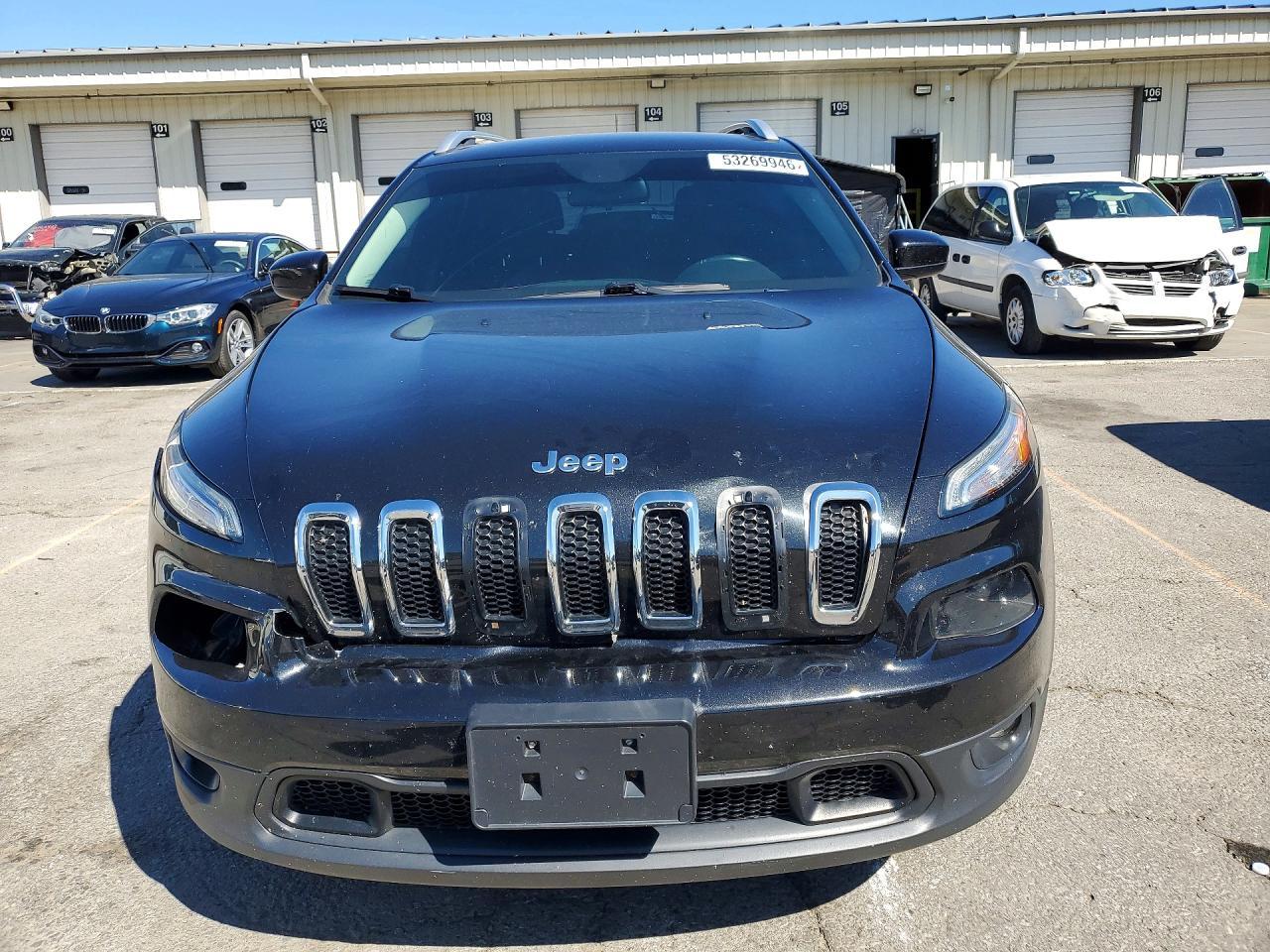 2016 Jeep Cherokee Latitude - Image 5