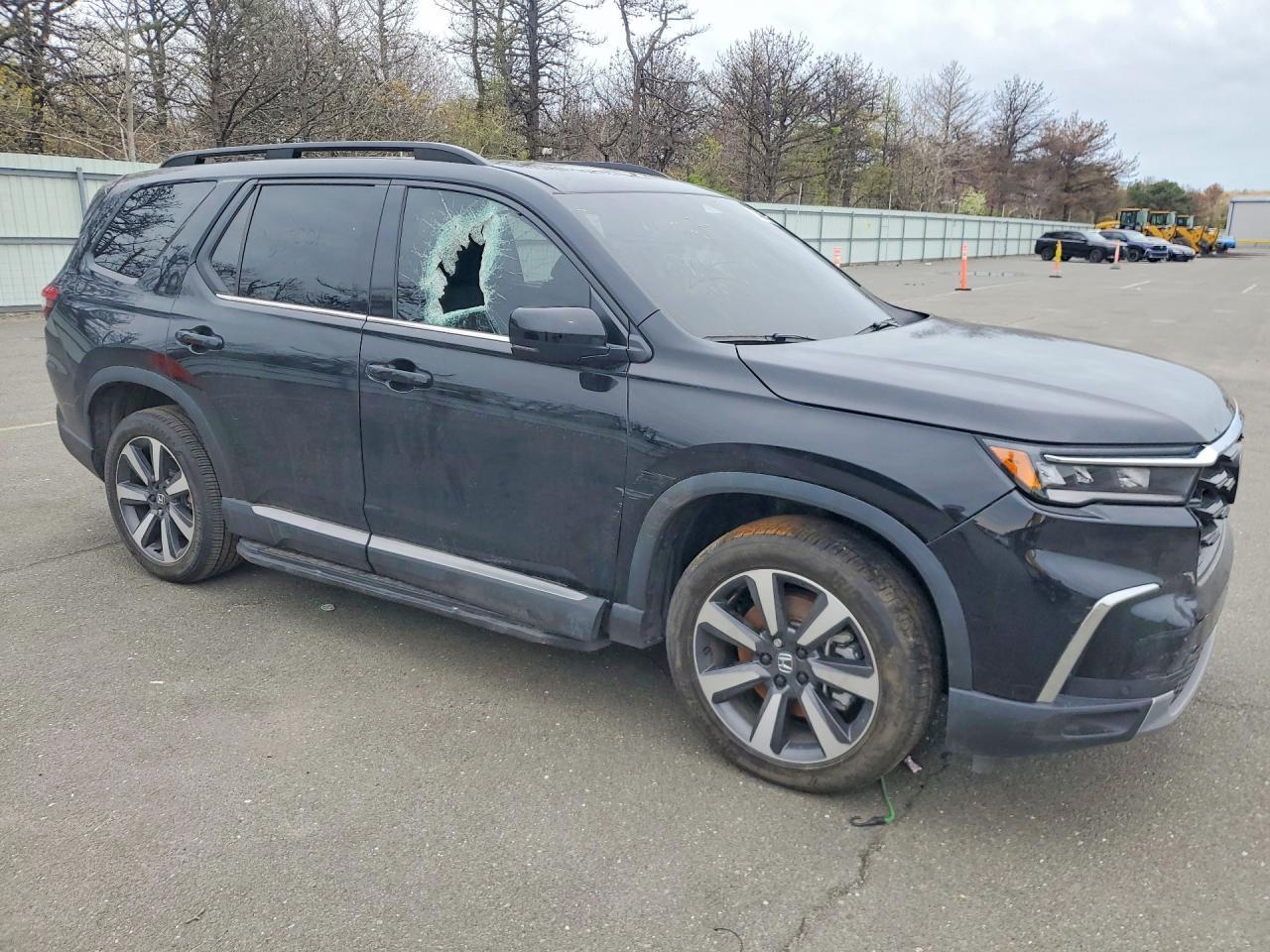 2025 Honda Pilot Touring - Фото 4