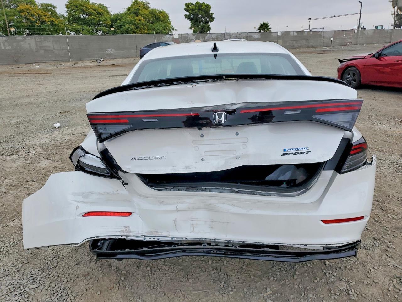 2025 Honda Accord Hybrid Sport-L - Фото 6