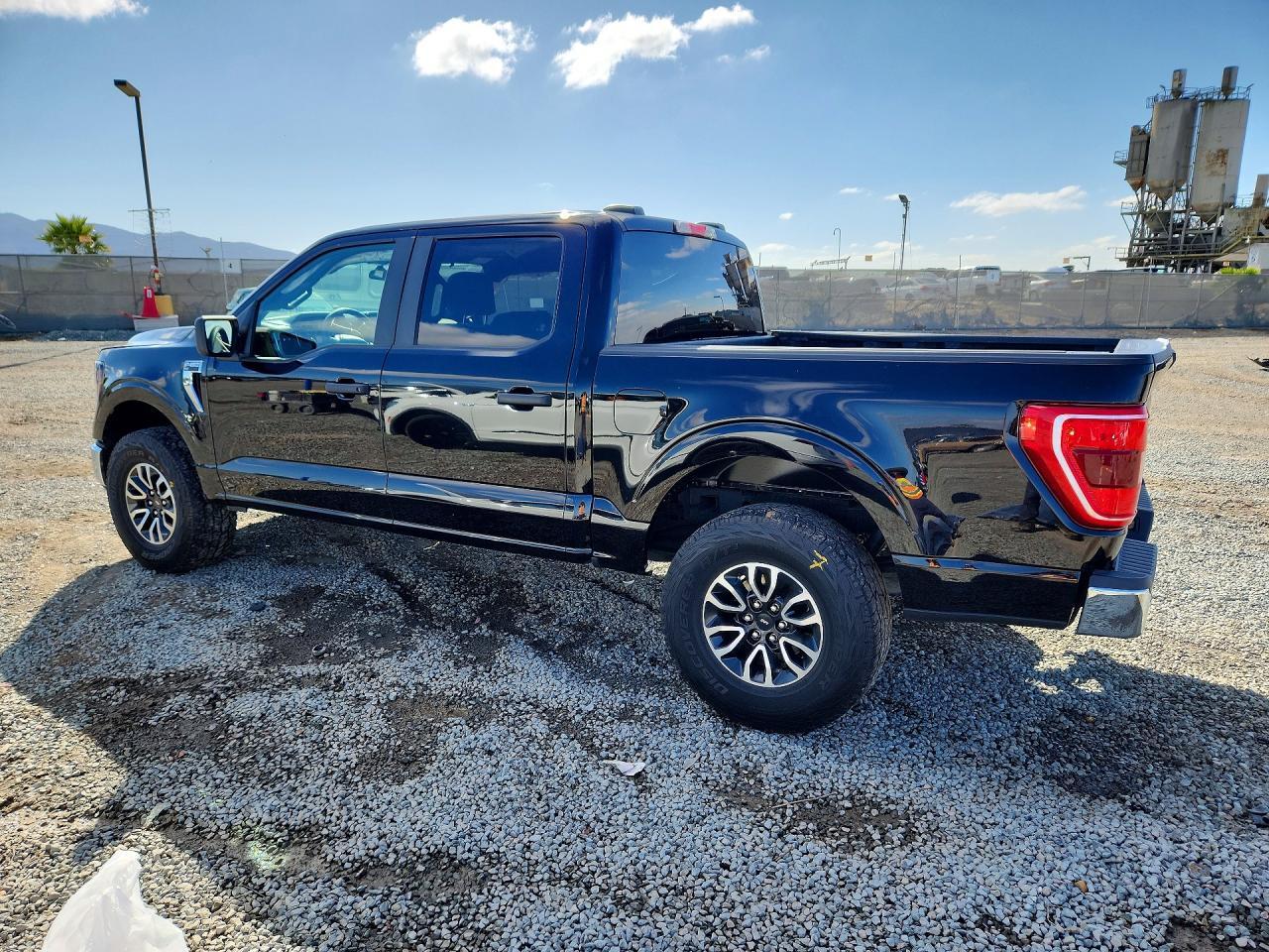 2023 Ford F150 Supercrew - Фото 2