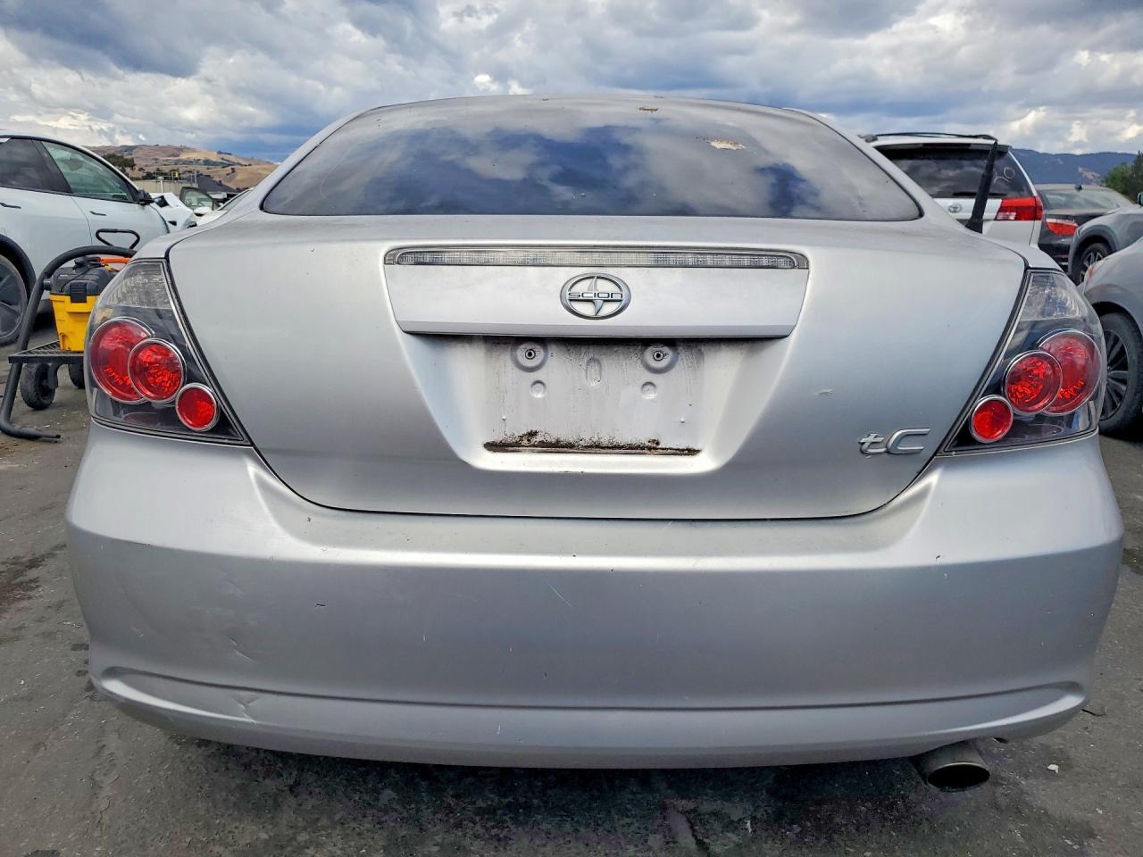 2010 Scion Tc - Image 6