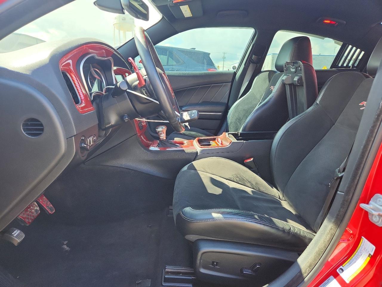 2015 Dodge Charger R - Image 7