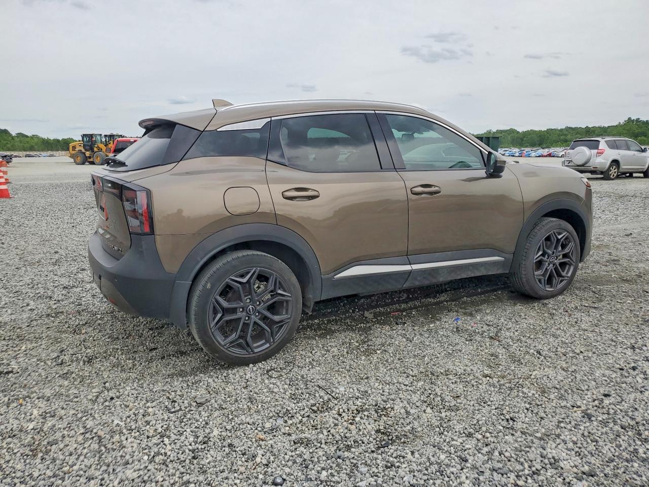 2025 Nissan Kicks Sr - Фото 3