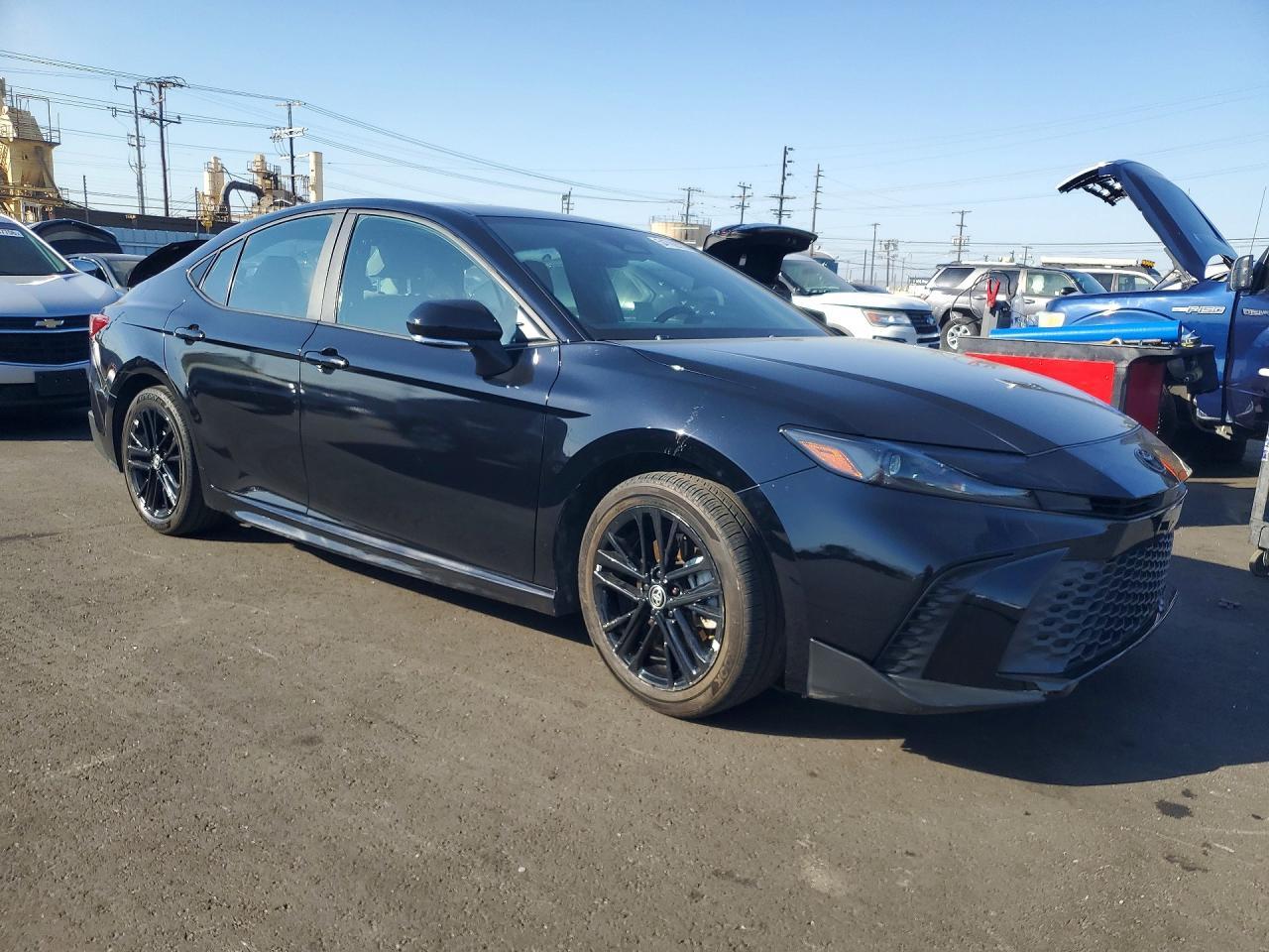 2025 Toyota Camry Se - Фото 4