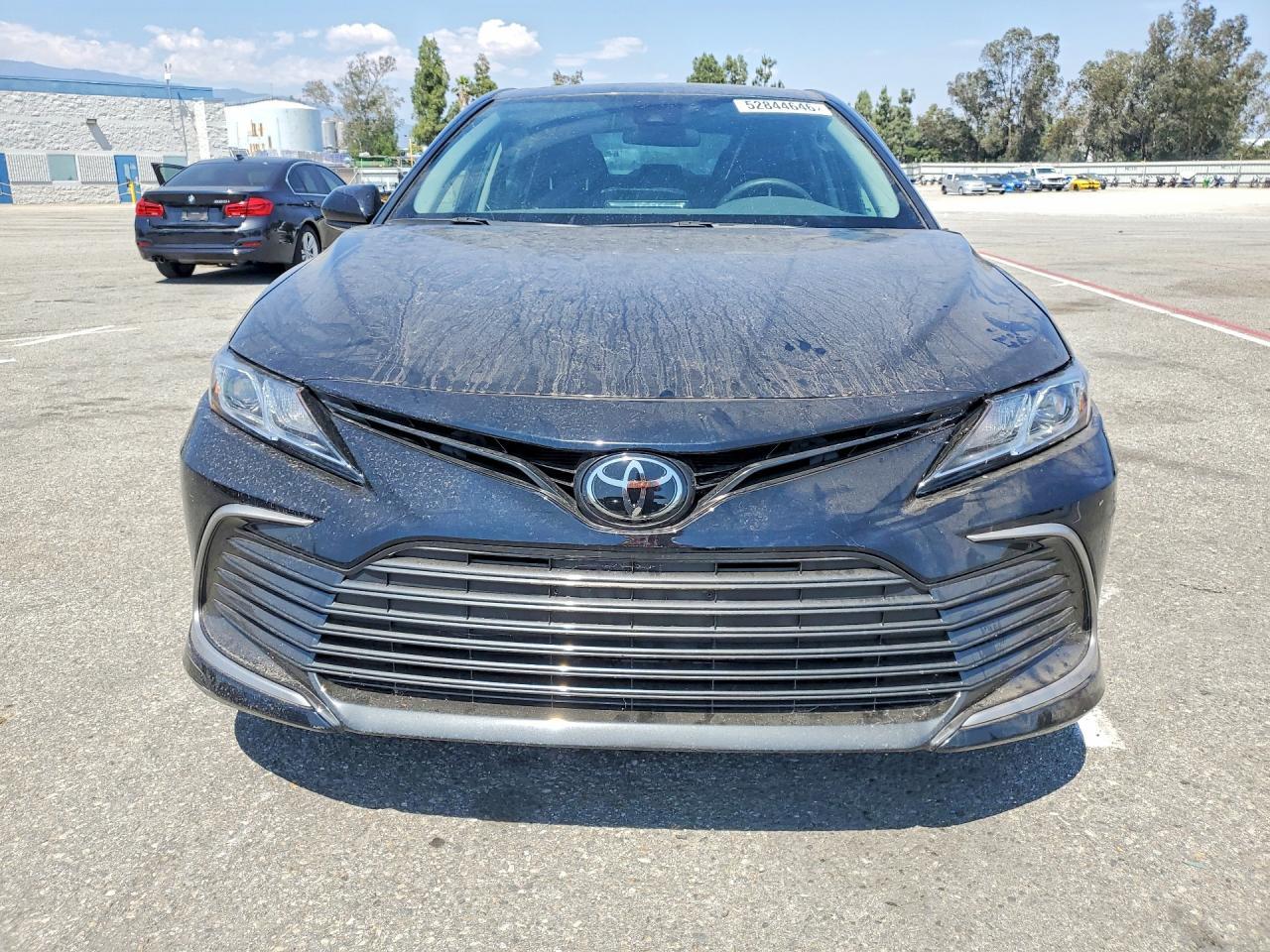 2023 Toyota Camry Le - Image 5