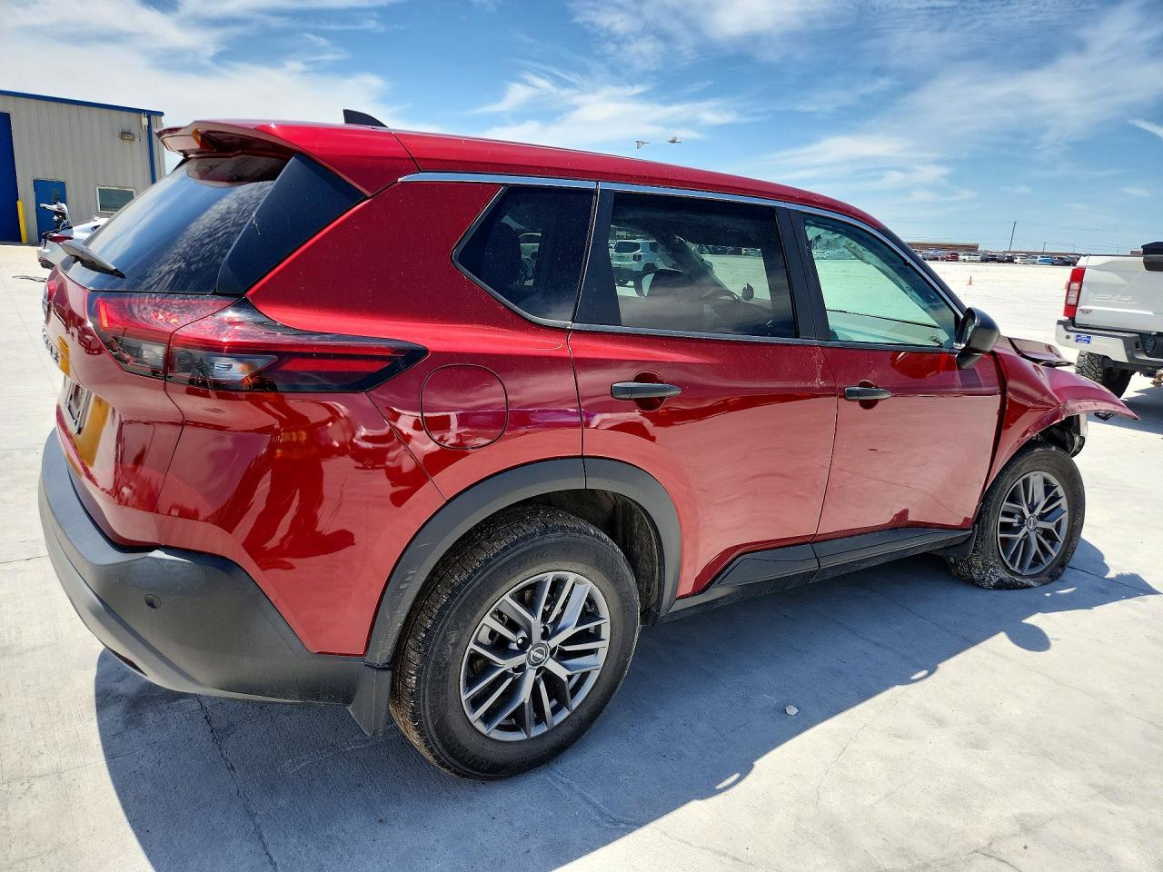 2023 Nissan Rogue S - Image 3