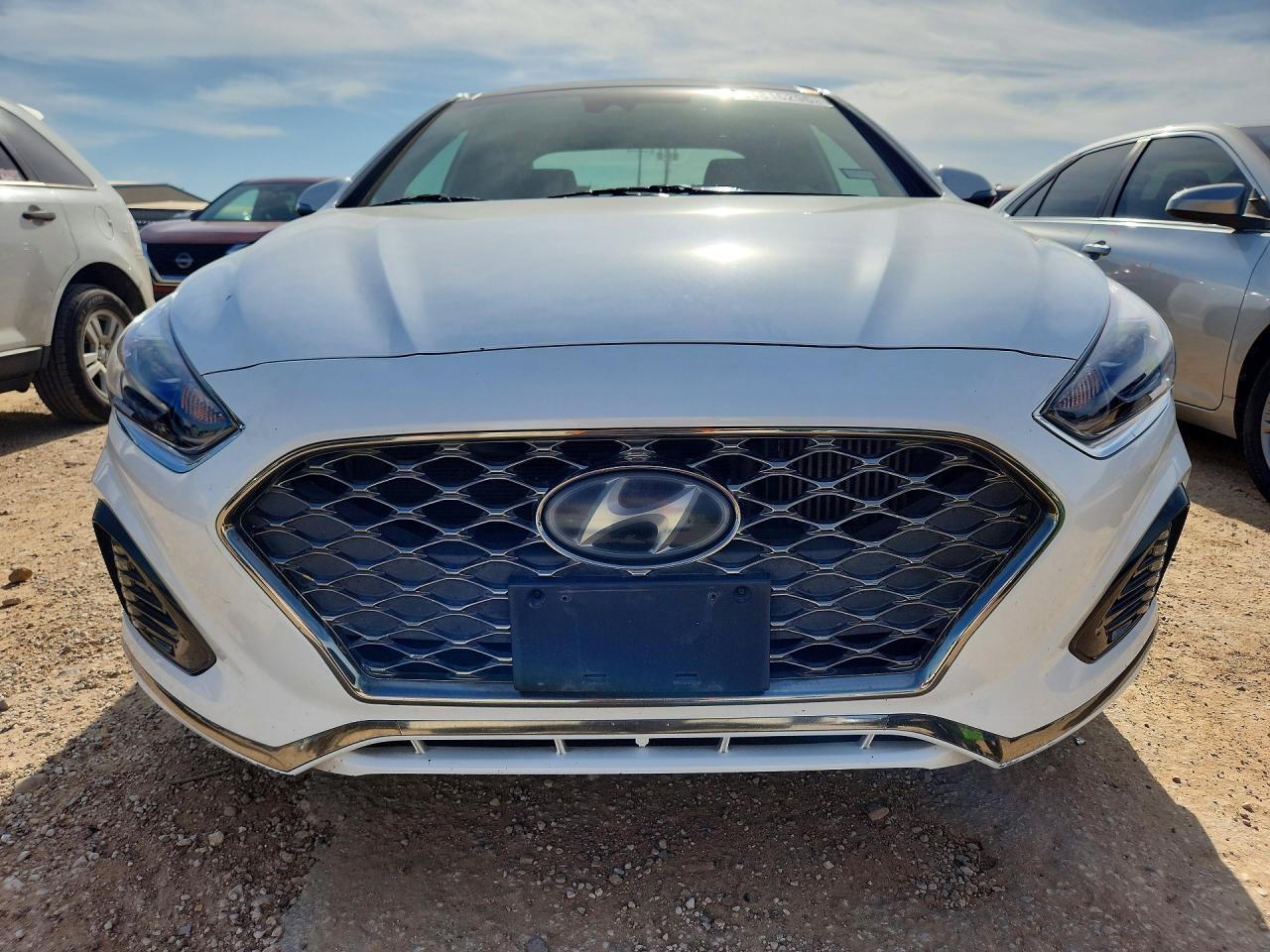 2019 Hyundai Sonata Limited Turbo - Фото 5
