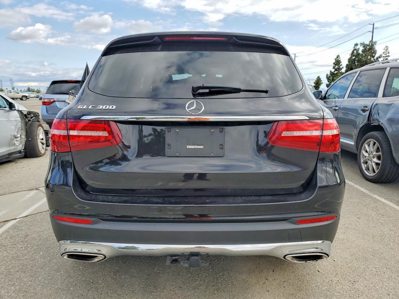 2018 Mercedes-Benz Glc 300 - Image 6