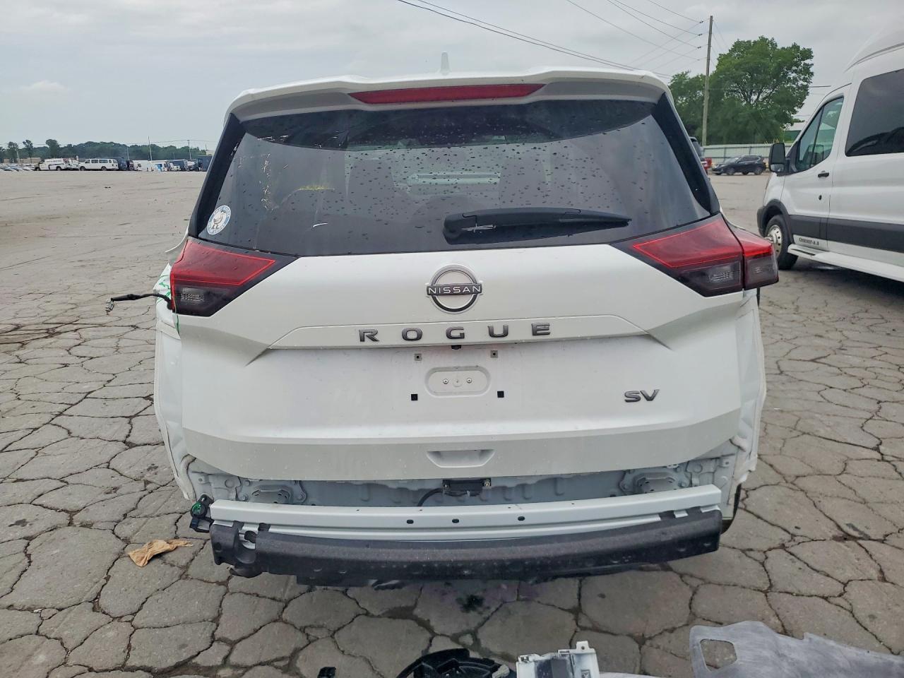 2024 Nissan Rogue Sv - Image 6