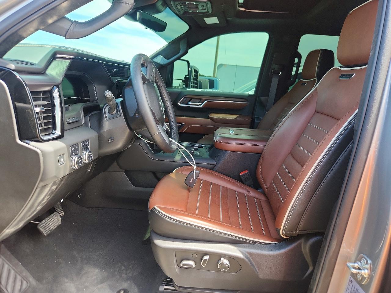 2025 GMC Sierra K2500 Denali Ultimate - Фото 7