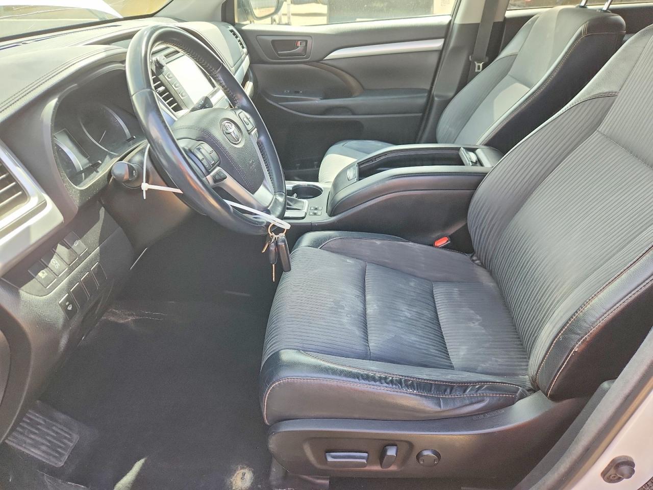 2017 Toyota Highlander Le - Фото 7