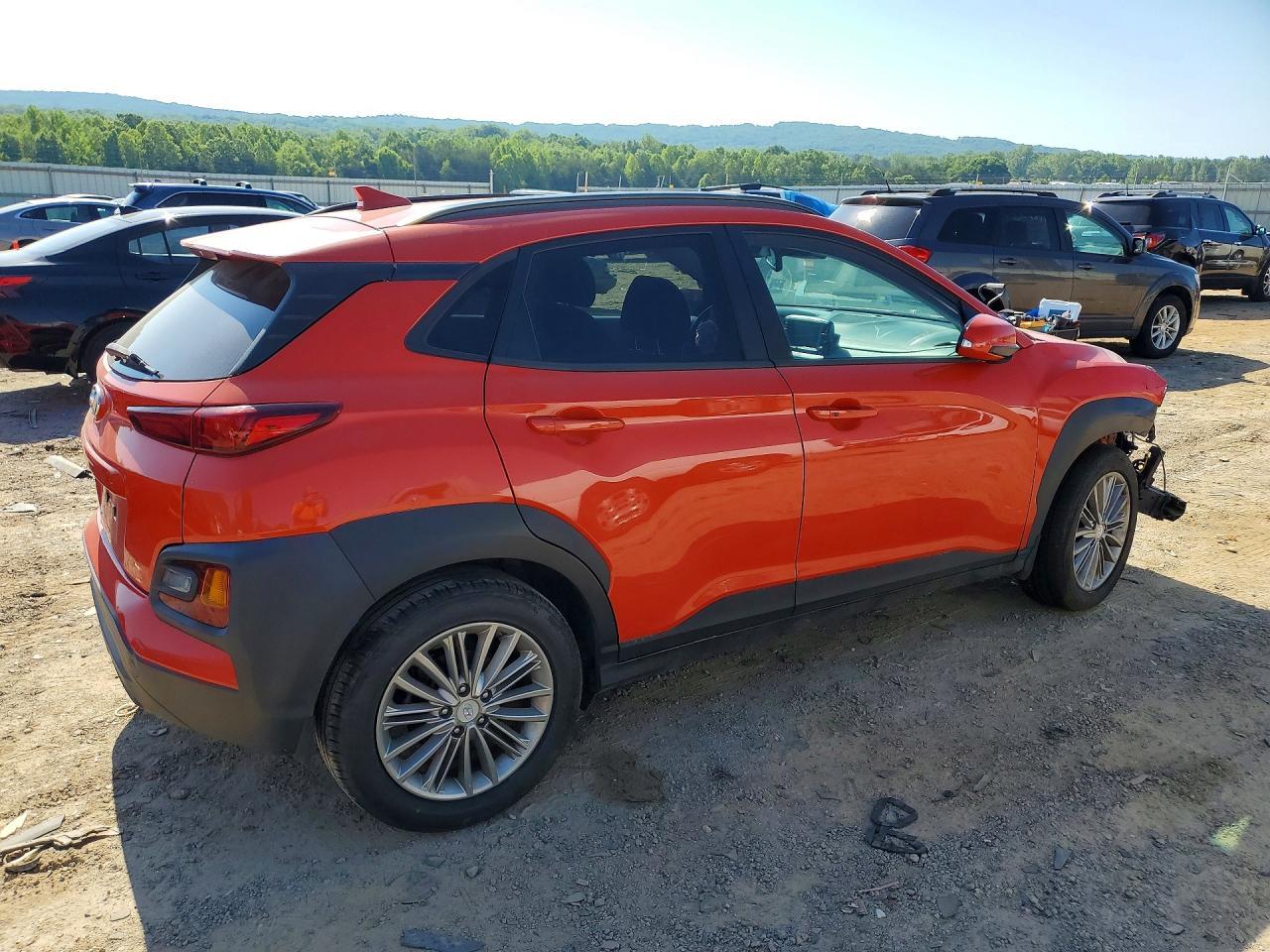 2020 Hyundai Kona Sel Plus - Фото 3