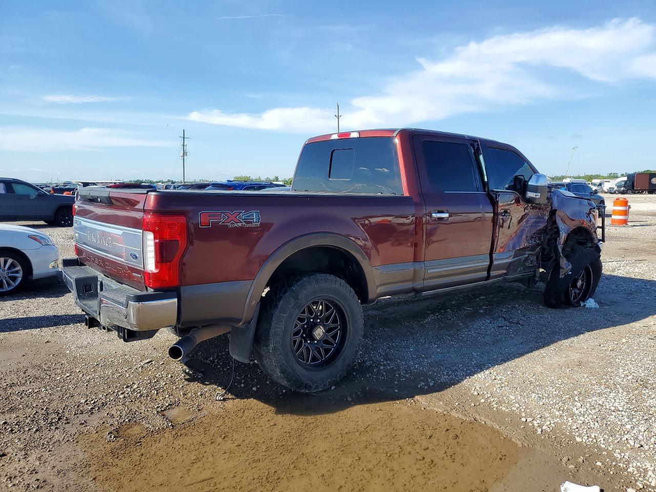 2017 Ford F250 Super Duty - Фото 3