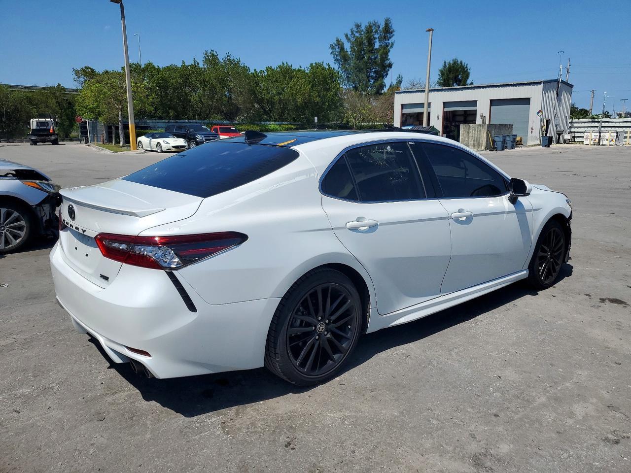 2023 Toyota Camry Xse - Фото 3