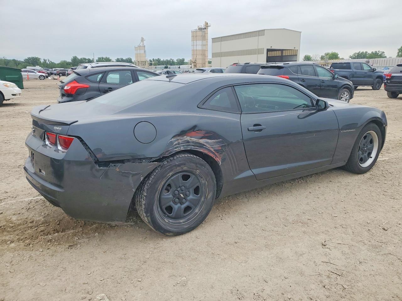 2013 Chevrolet Camaro Ls - Фото 3