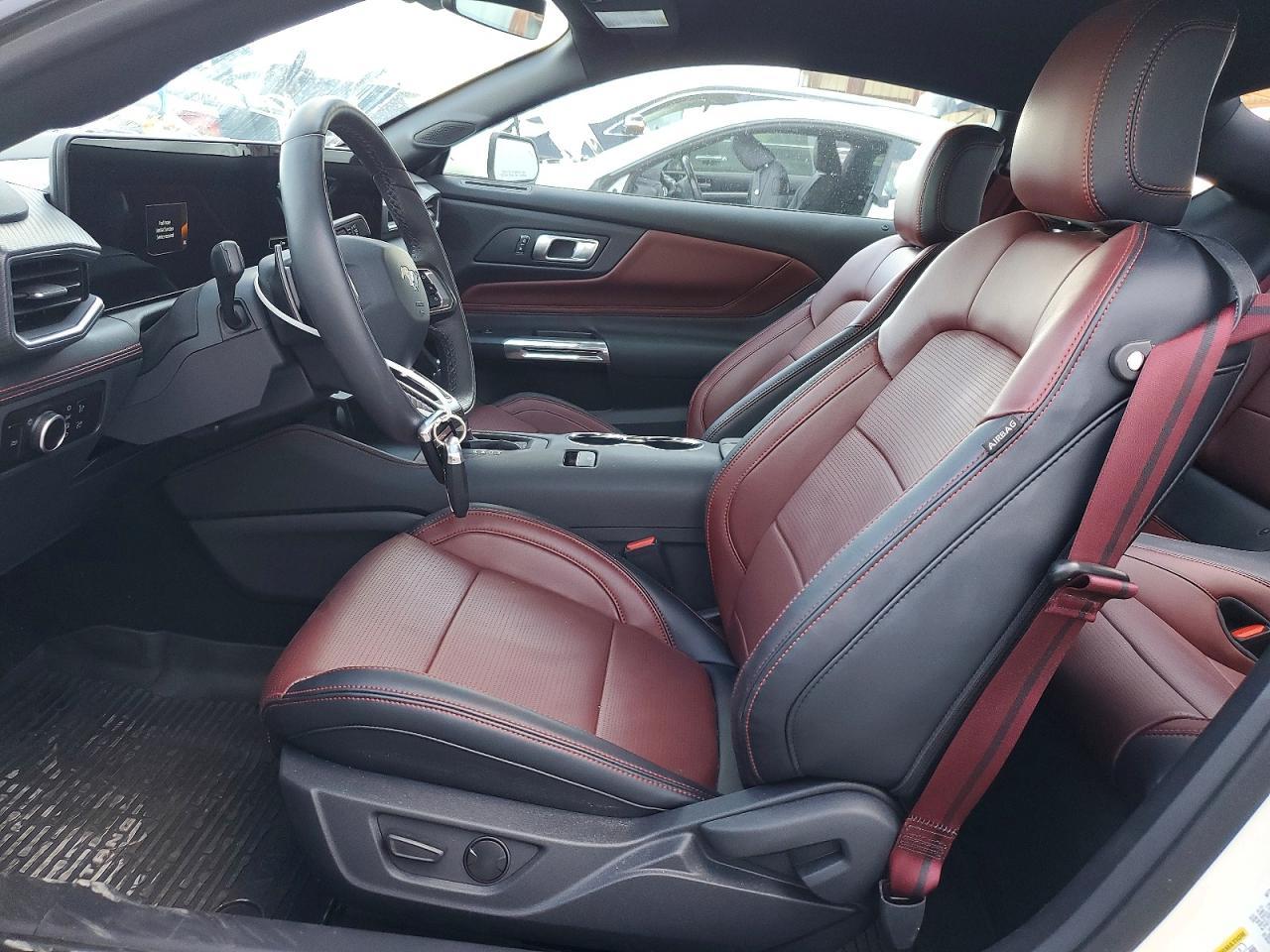 2025 Ford Mustang Gt - Фото 7