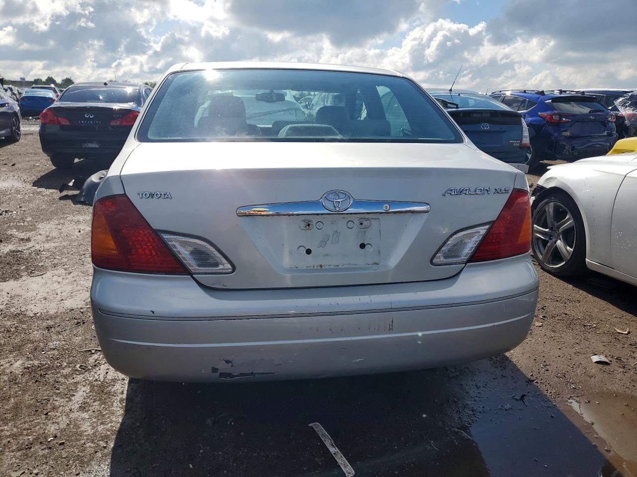 2000 Toyota Avalon Xls - Image 6