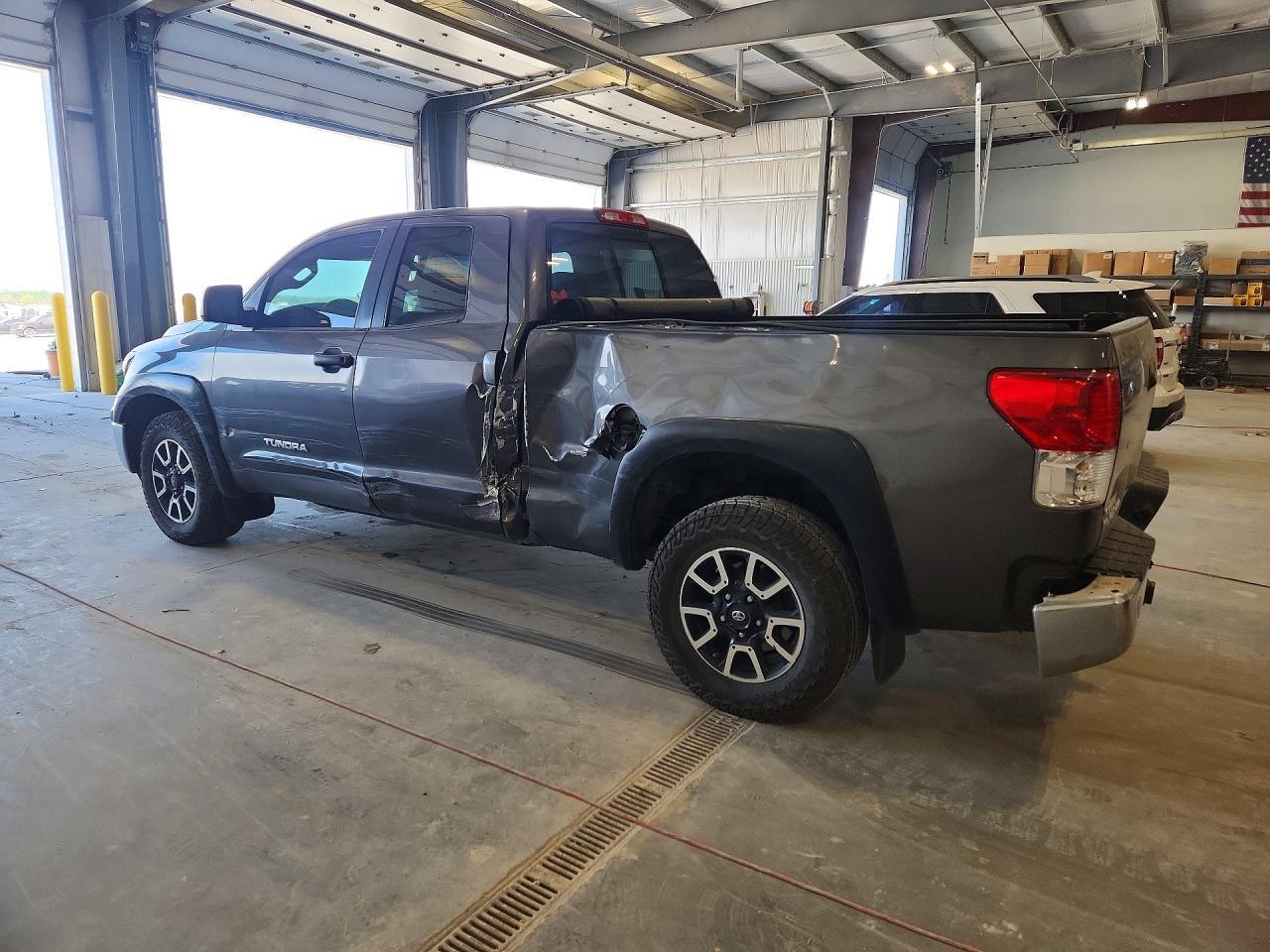 2013 Toyota Tundra Double Cab Sr5 - Фото 2