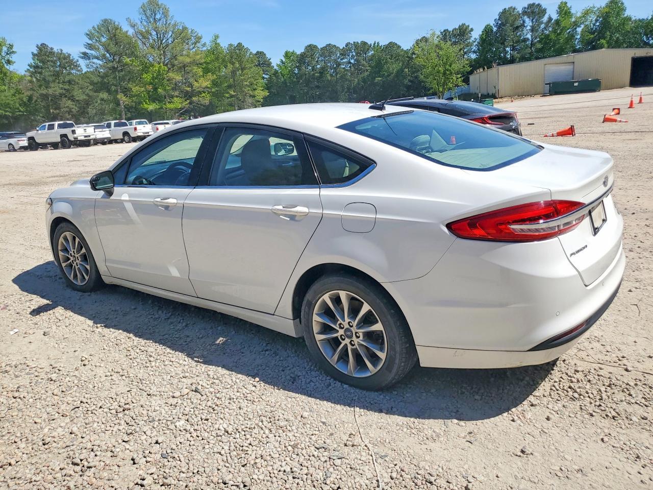 2017 Ford Fusion Se - Фото 2