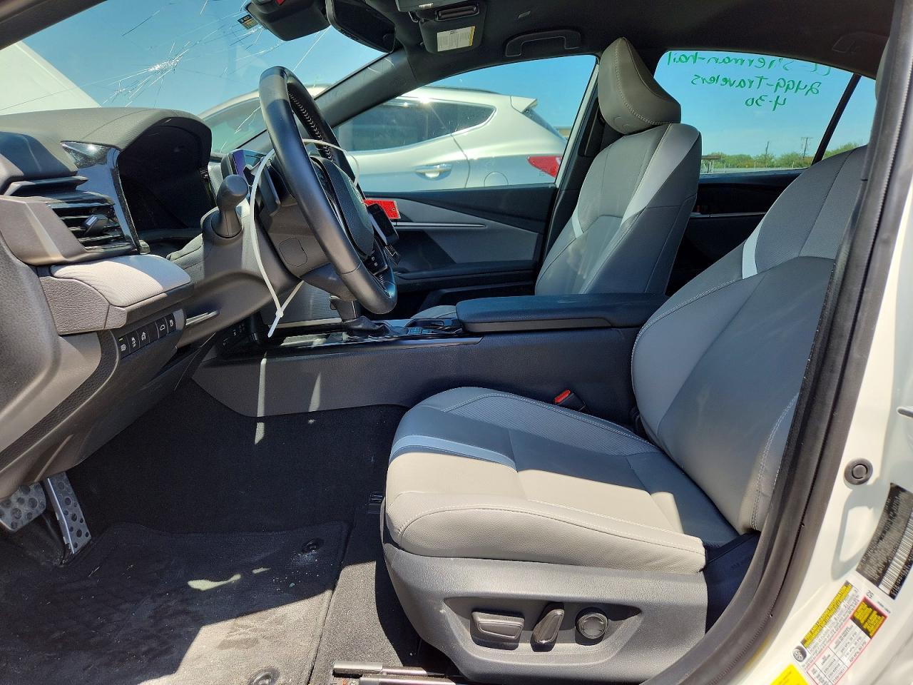 2025 Toyota Camry Se - Фото 7
