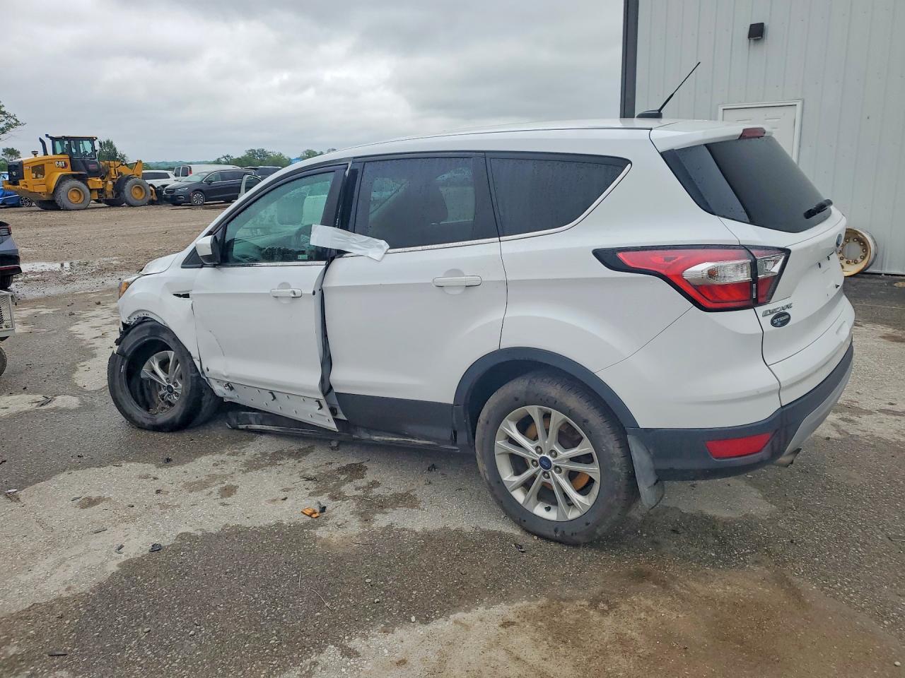 2017 Ford Escape Se - Фото 2