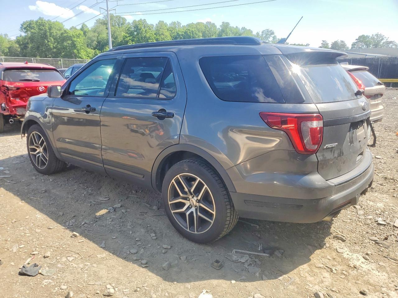 2018 Ford Explorer Sport - Image 2