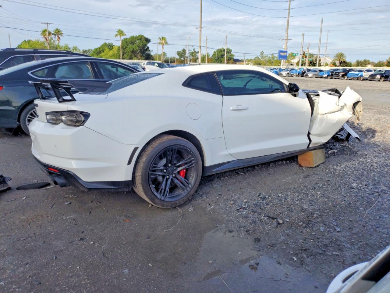 2020 Chevrolet Camaro Zl1 - Image 3
