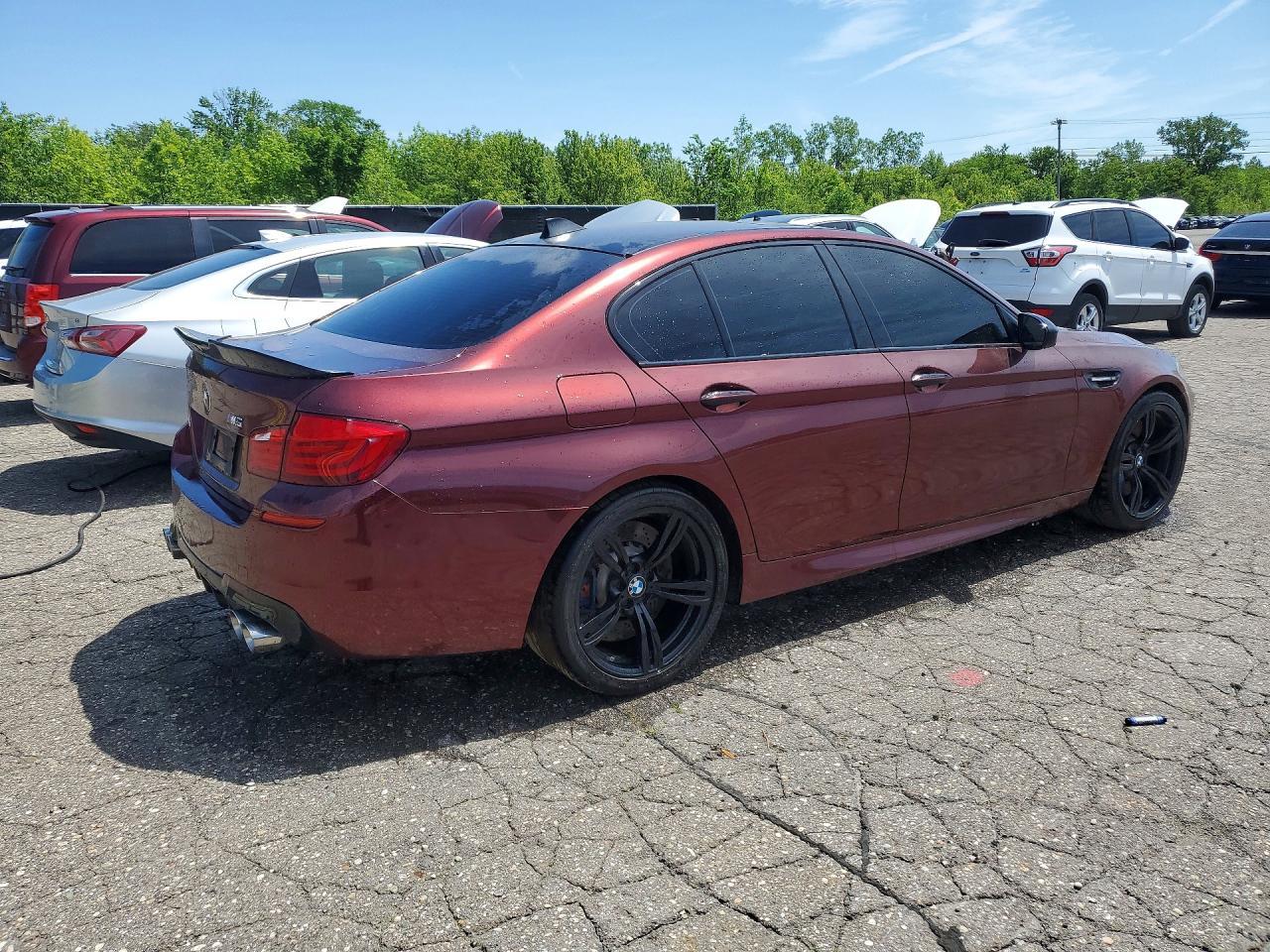 2013 BMW M5 - Фото 3
