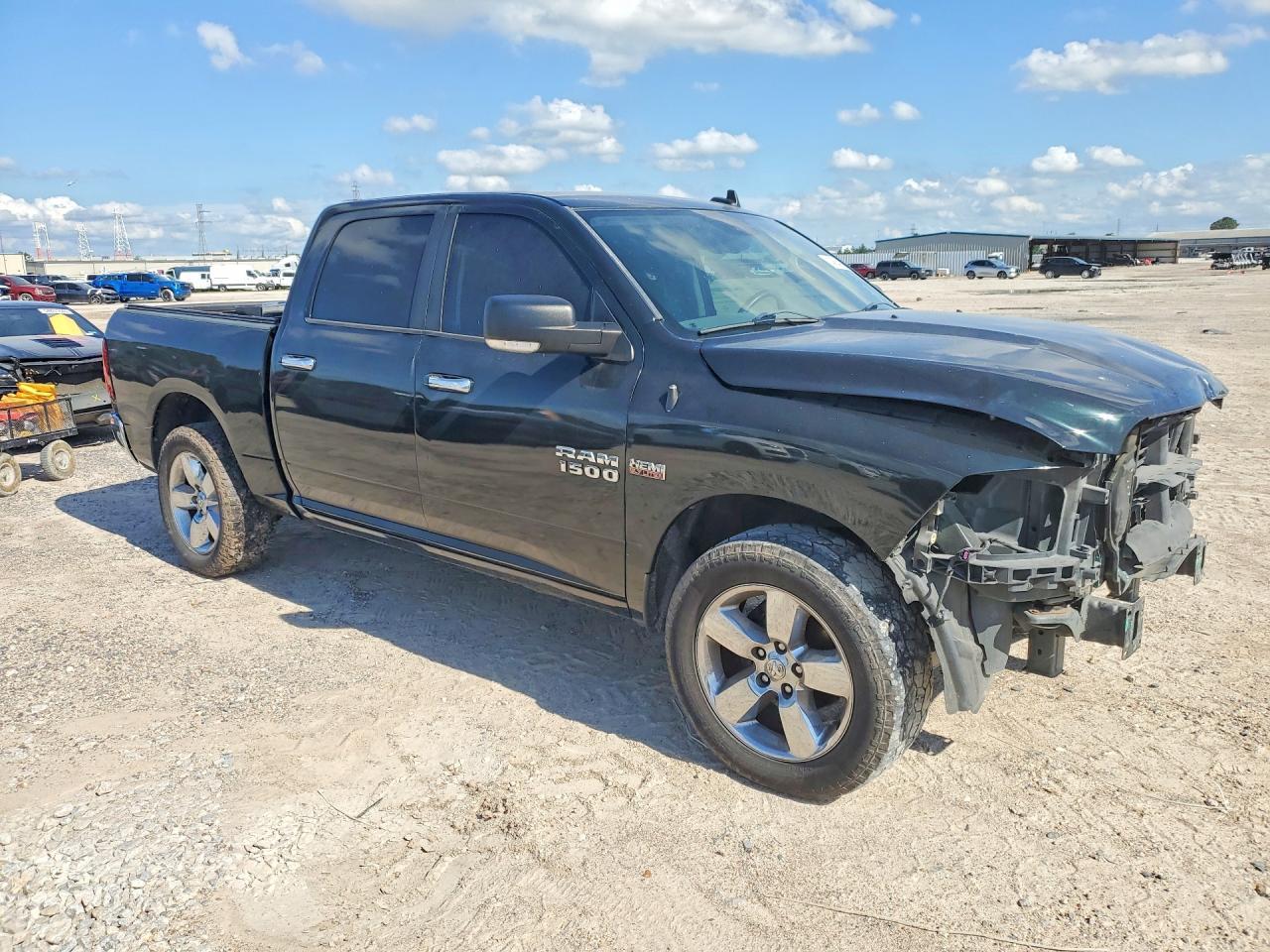 2017 Ram 1500 Slt - Image 4