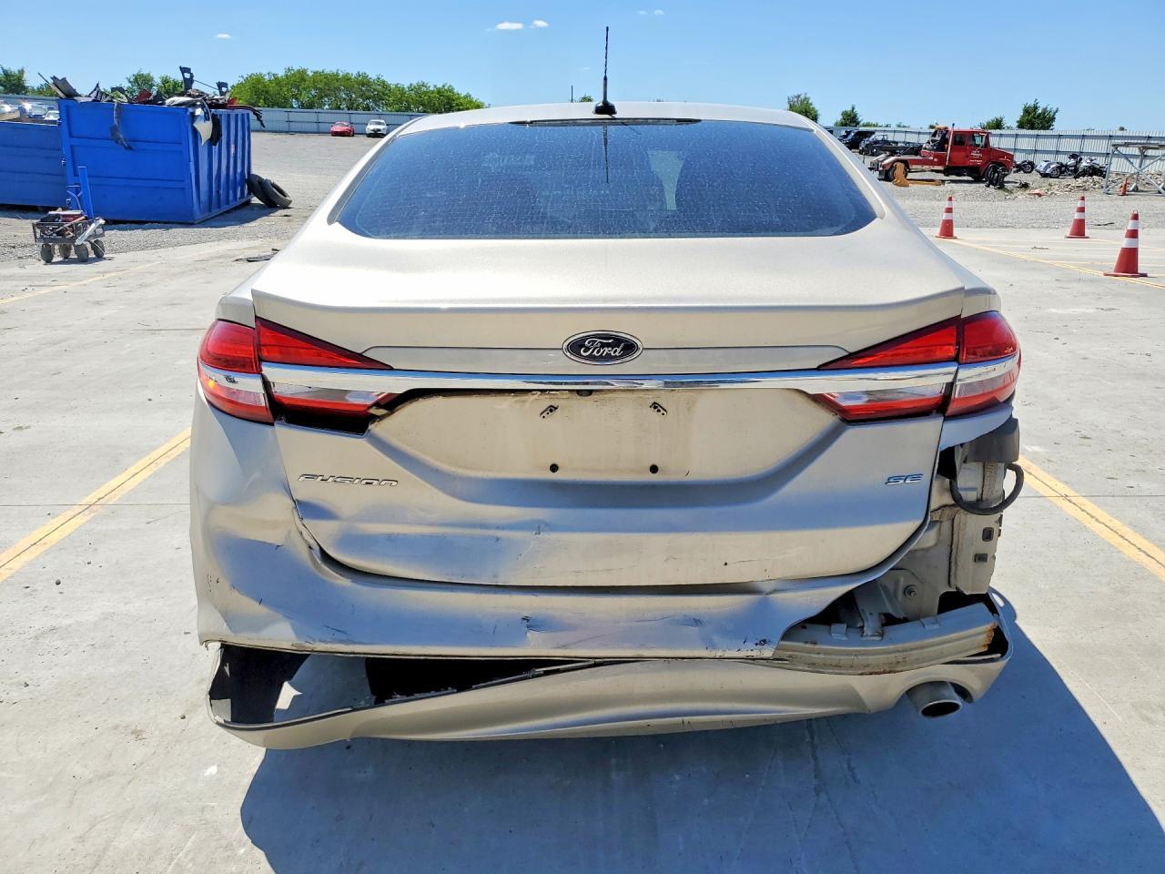 2017 Ford Fusion Se - Фото 6