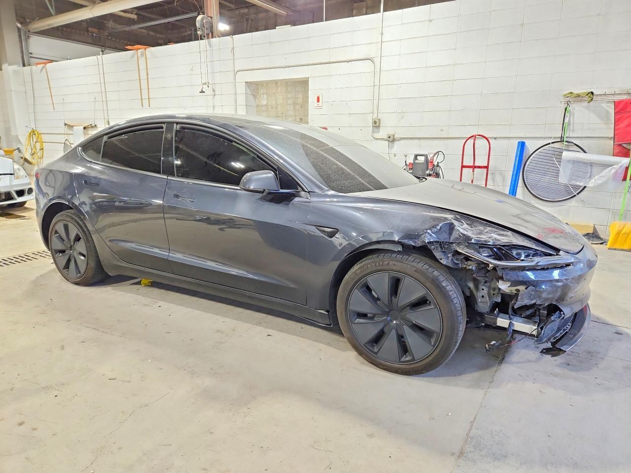 2025 Tesla Model 3 - Image 4