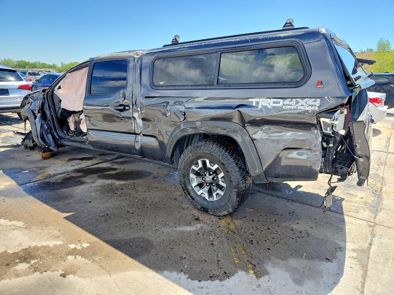2018 Toyota Tacoma Trd Off-Road - Image 2