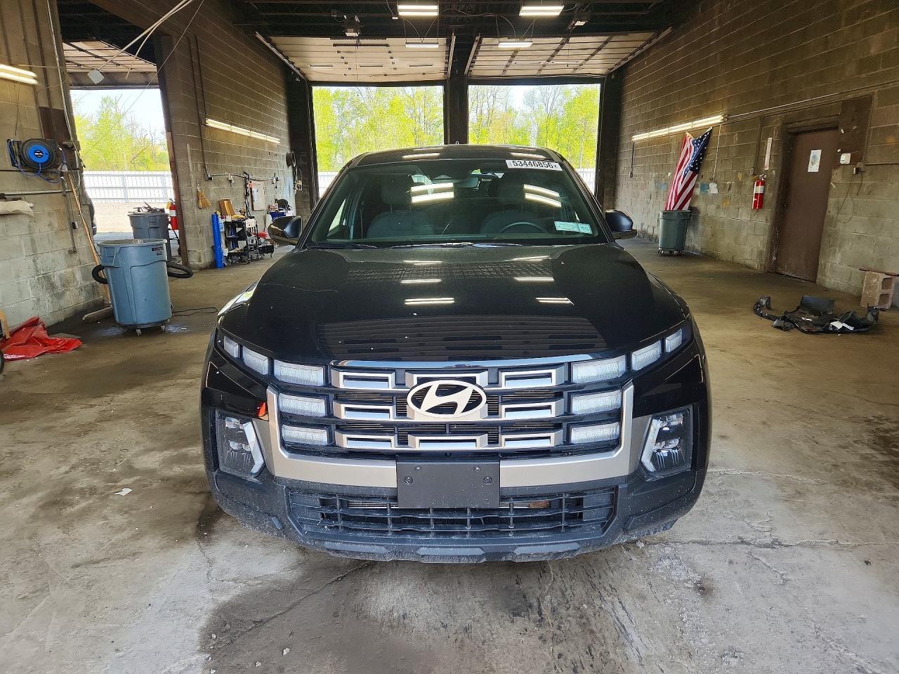 2025 Hyundai Santa Cruz Se - Image 5
