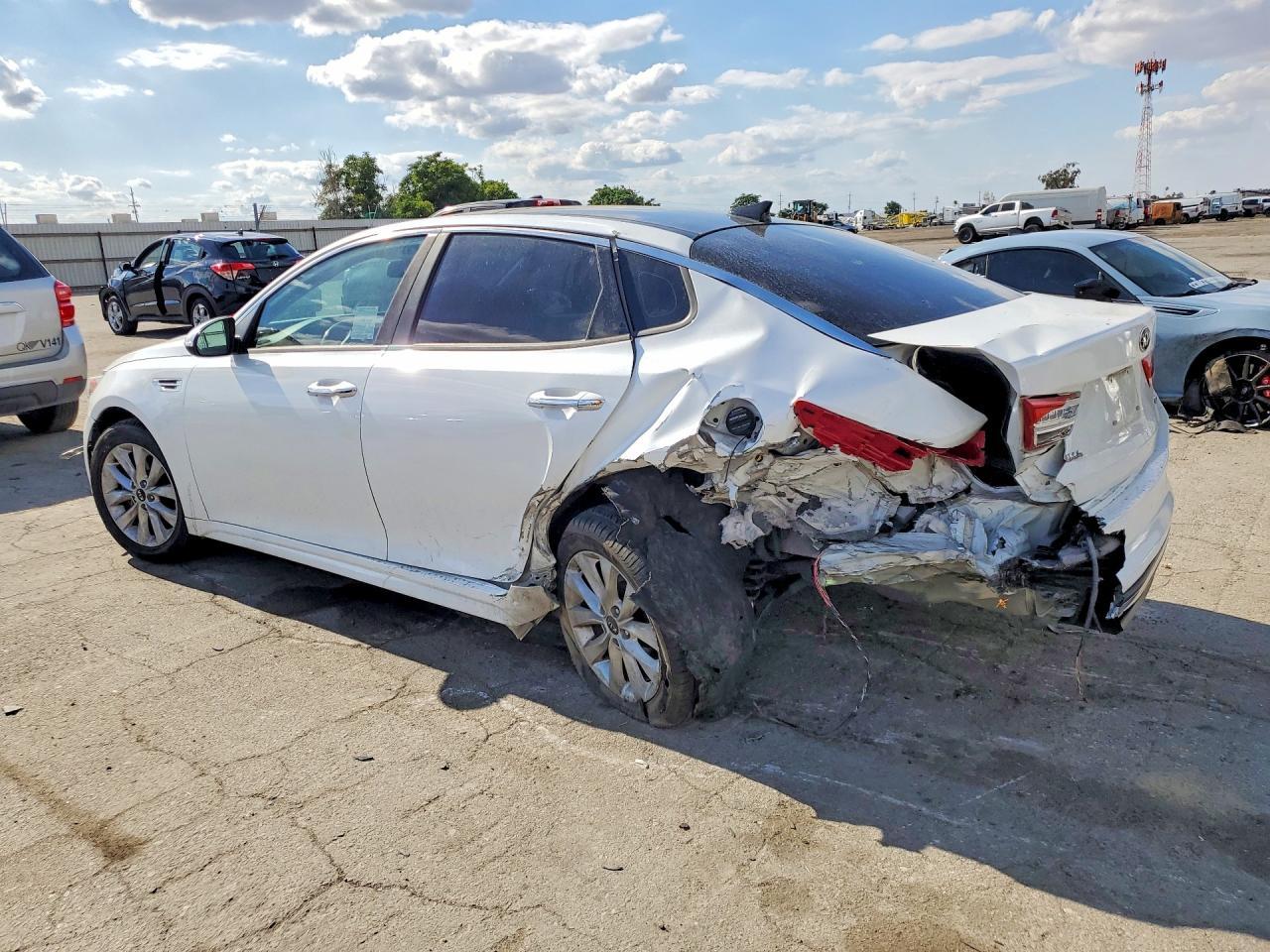 2016 Kia Optima Ex - Фото 2